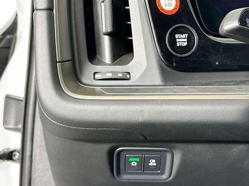 New 2025 Porsche Cayenne Turbo image 10