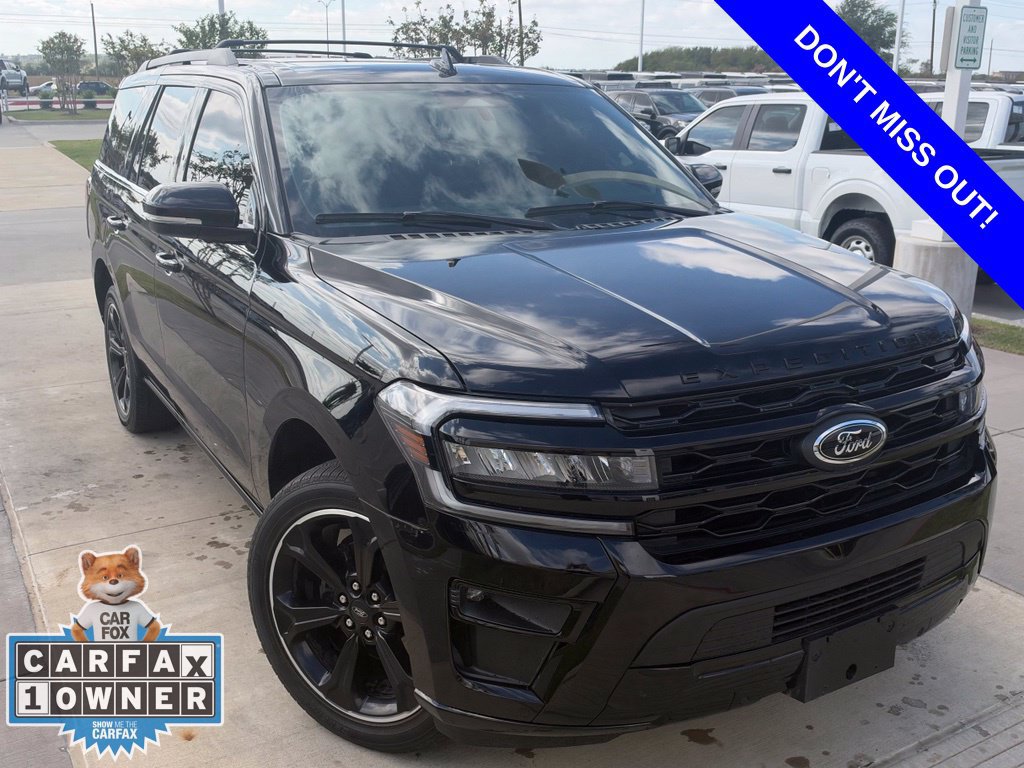 Used 2024 Ford Expedition Limited RWD image 2