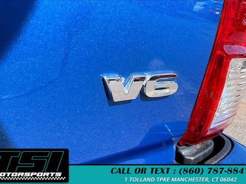 Used 2017 Toyota Tacoma TRD Sport w/ Tow Package (A/T) AWD/4WD image 8