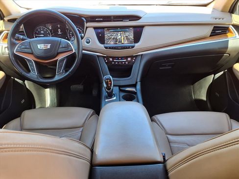Used 2019 Cadillac XT5 Platinum image 15