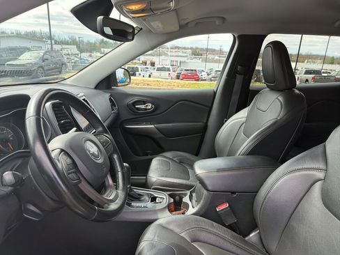 Certified 2020 Jeep Cherokee Limited AWD/4WD image 6