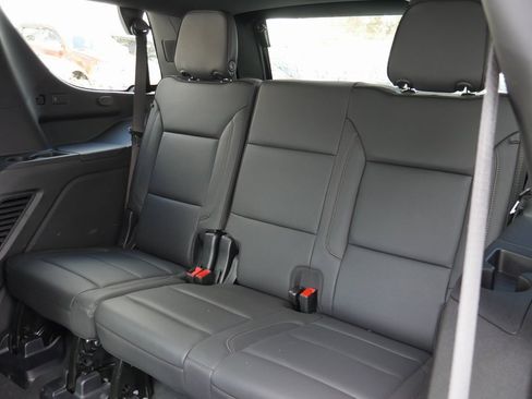 Used 2025 Chevrolet Tahoe High Country image 17