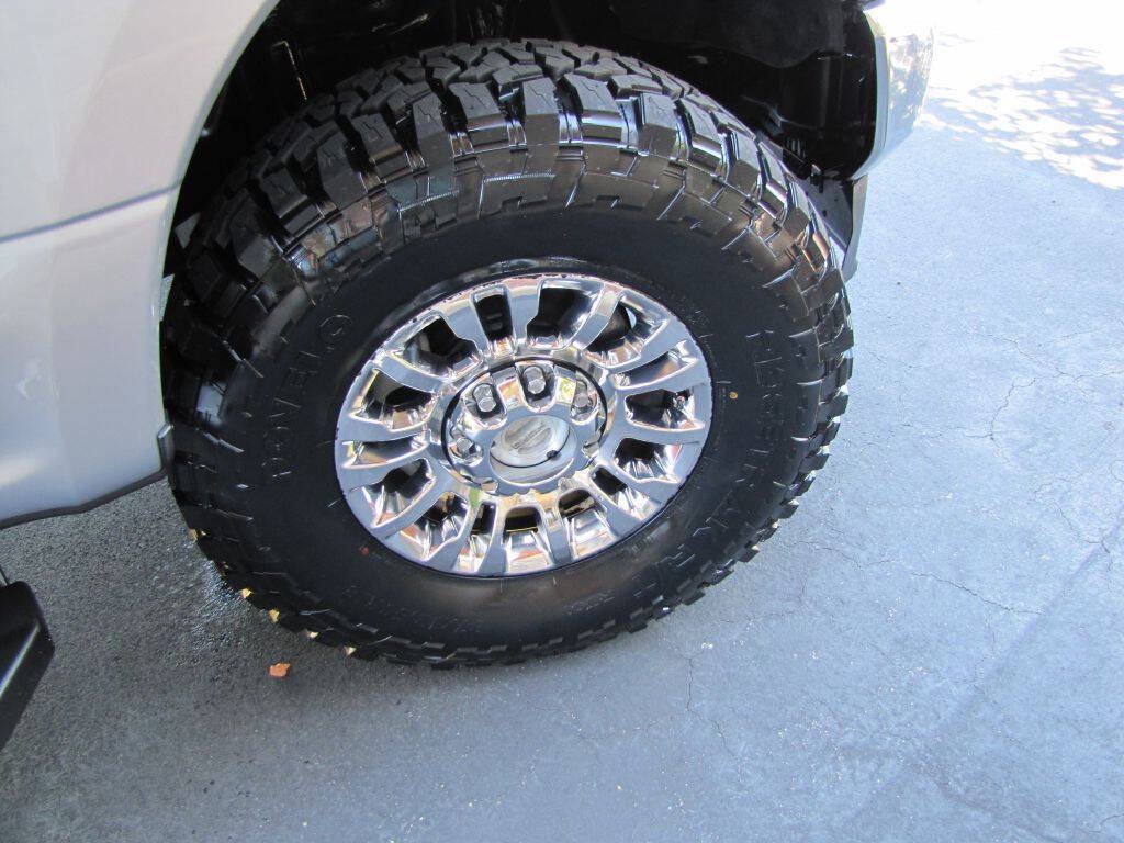 Used 2020 Ford F250 XLT w/ XLT Premium Package AWD/4WD image 23