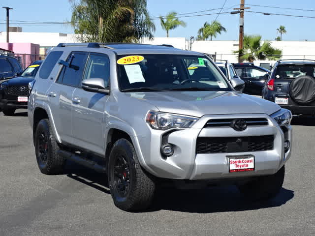 Used 2023 Toyota 4Runner SR5 Premium w/ Moonroof Package AWD/4WD image 2