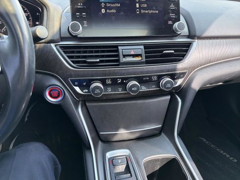 Used 2022 Honda Accord Touring image 30