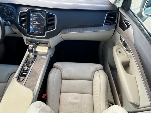 Used 2021 Volvo XC90 T6 Inscription w/ Advanced Package image 31