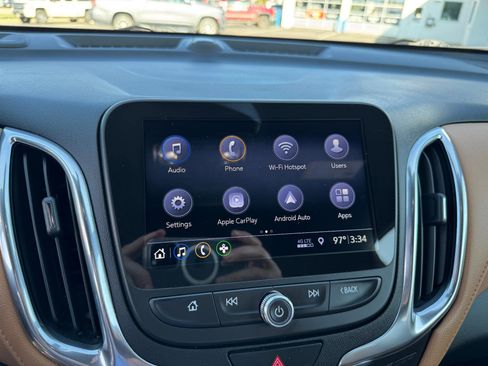 Used 2021 Chevrolet Equinox Premier image 32