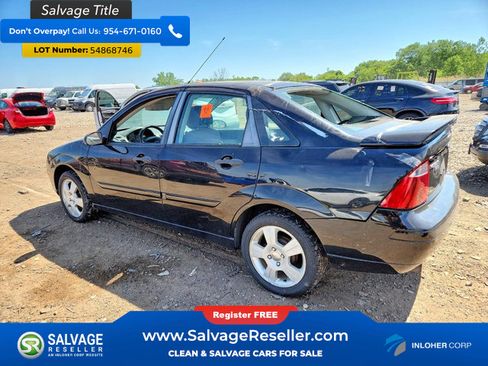 Used 2007 Ford Focus ZX4 Sedan FWD image 3