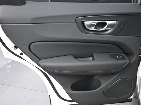 New 2026 Volvo XC60 B5 Ultra w/ Protection Package Premier image 19