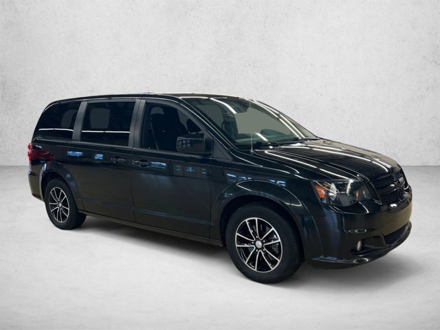 Used 2018 Dodge Grand Caravan SE FWD image 3