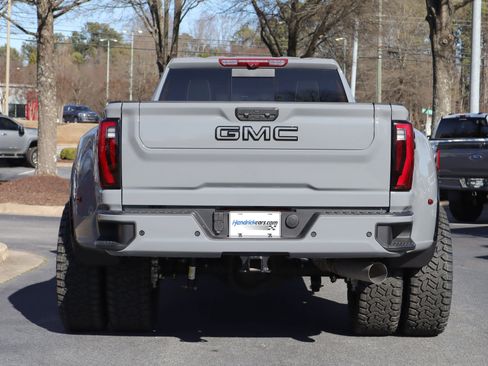 Used 2026 GMC Sierra 3500 Denali Ultimate image 34