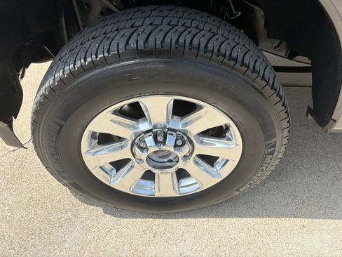 Used 2018 Ford F250 Platinum w/ Platinum Ultimate Package AWD/4WD image 7