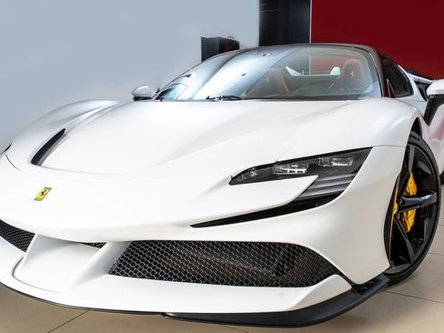 Certified 2024 Ferrari SF90 Spider image 1