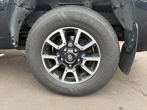 Used 2012 Toyota Tundra SR5 image 16