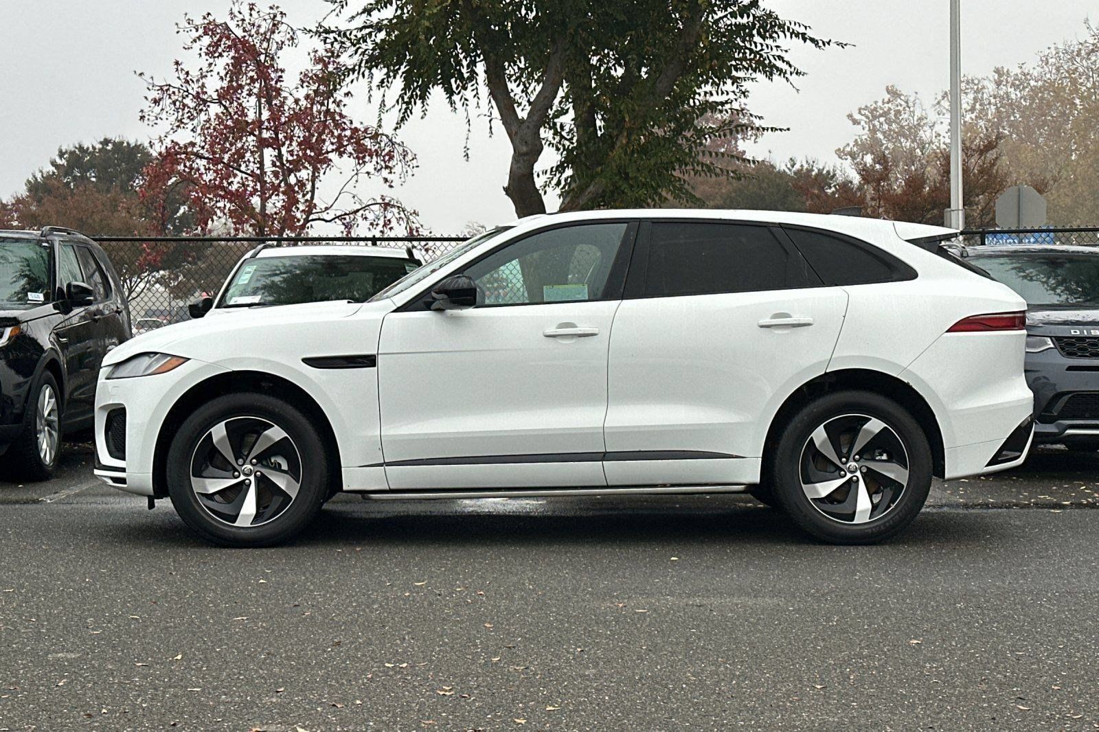 New 2025 Jaguar F-PACE R-Dynamic S AWD/4WD image 2