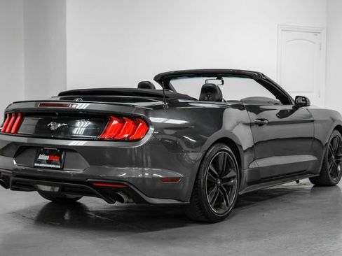 Used 2018 Ford Mustang Premium image 12