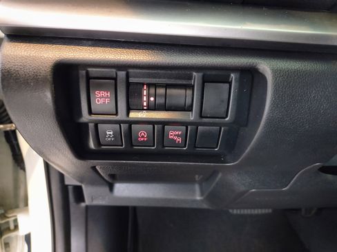 Used 2021 Subaru Crosstrek 2.5i Limited w/ Moonroof Package 2 image 15