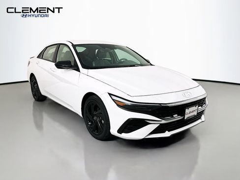 New 2026 Hyundai Elantra Sport FWD image 3