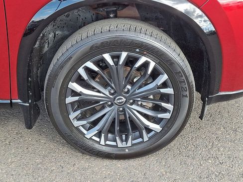 Certified 2024 Nissan Rogue Platinum image 8