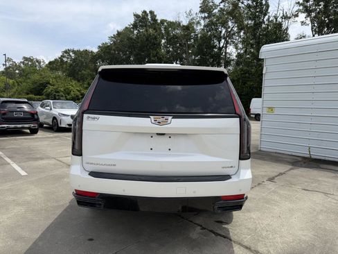 Used 2024 Cadillac Escalade Sport w/ Touring Package RWD image 21