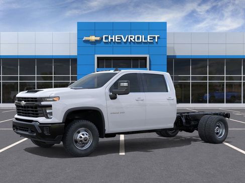 New 2025 Chevrolet Silverado 3500 W/T w/ Snow Plow Prep Package AWD/4WD image 2