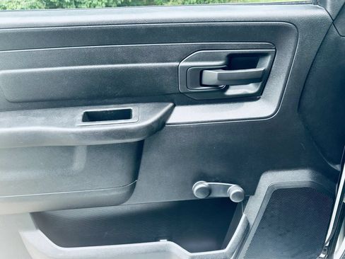 Used 2017 RAM 1500 Tradesman RWD image 23