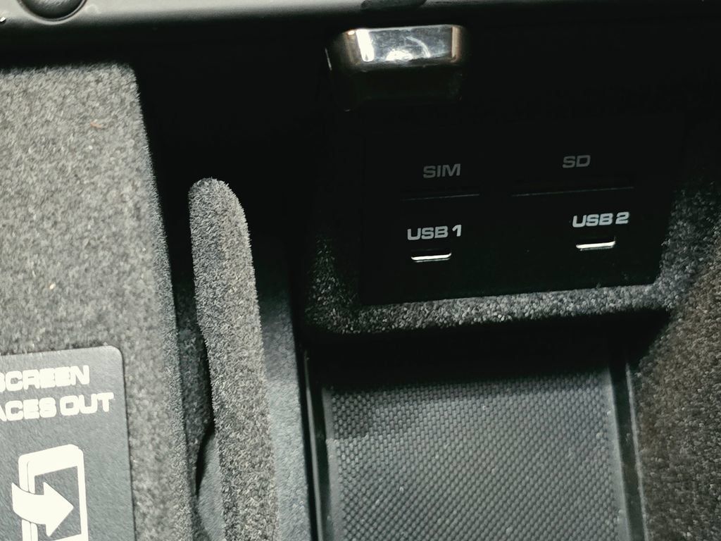 Certified 2026 Porsche Macan AWD/4WD image 37