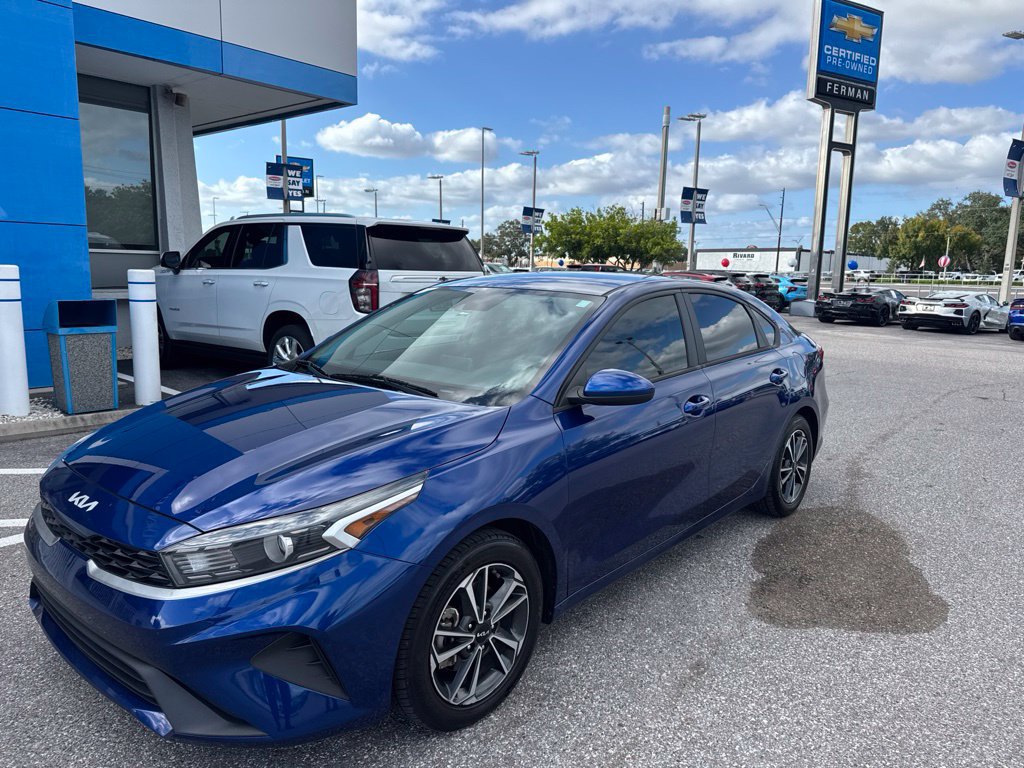 Used 2022 Kia Forte LXS FWD image 1