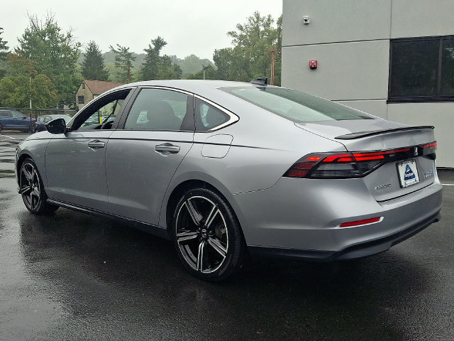 Used 2023 Honda Accord Sport image 4