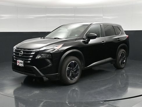 Used 2024 Nissan Rogue SV AWD/4WD image 5