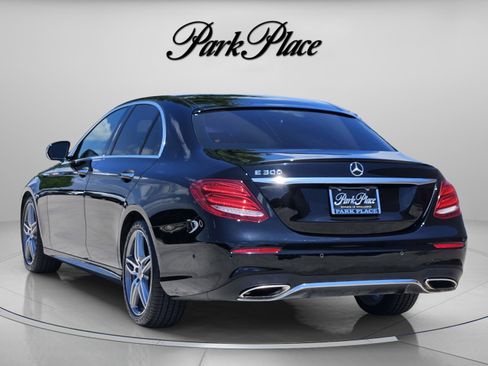 Used 2018 Mercedes-Benz E 300 image 3