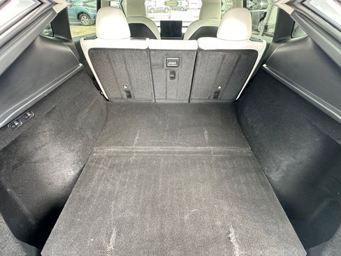 Used 2023 Tesla Model Y Performance image 15