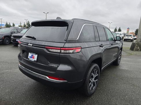 New 2025 Jeep Grand Cherokee Limited image 3
