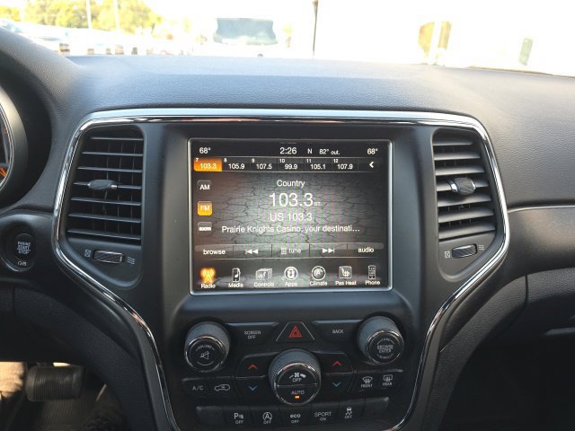 Used 2017 Jeep Grand Cherokee Altitude AWD/4WD image 13