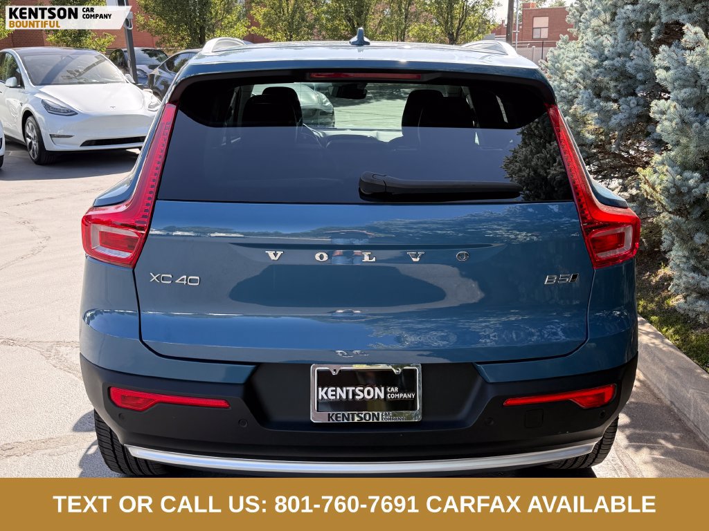 Used 2025 Volvo XC40 B5 Plus AWD/4WD image 7