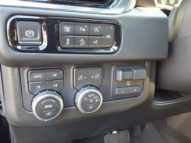 New 2027 GMC Yukon Denali w/ Denali Reserve Package AWD/4WD image 16