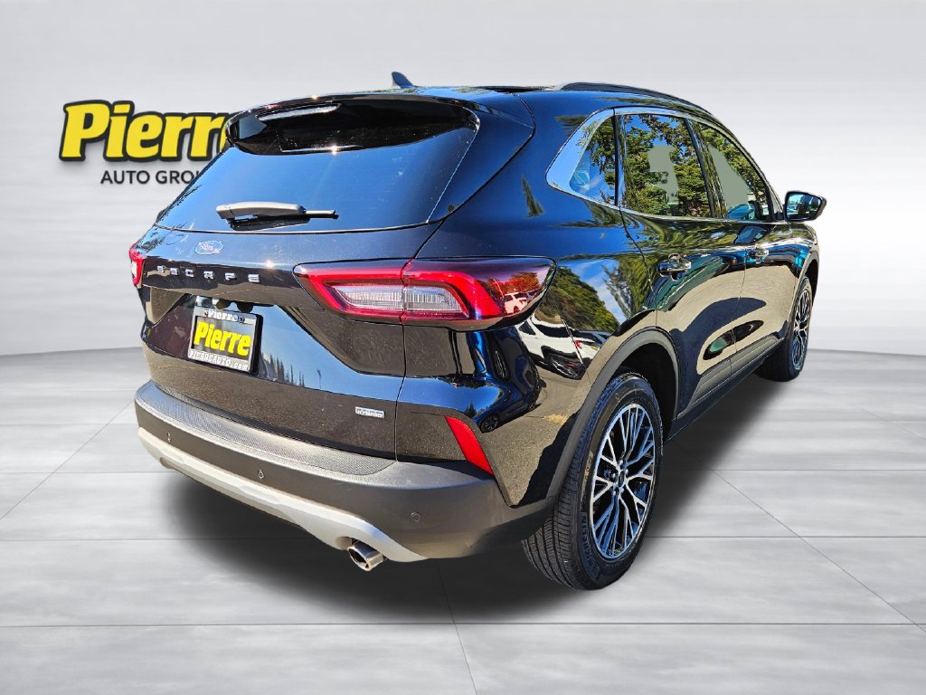 Used 2025 Ford Escape SE w/ PHEV Premium Package FWD image 5