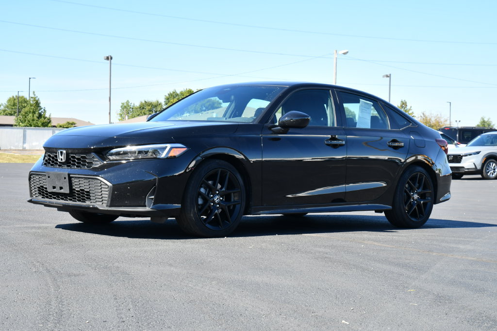 Used 2025 Honda Civic Sport image 3