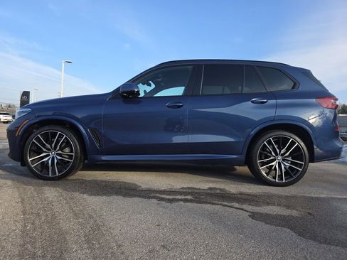 Used 2022 BMW X5 xDrive40i w/ M Sport Package image 5
