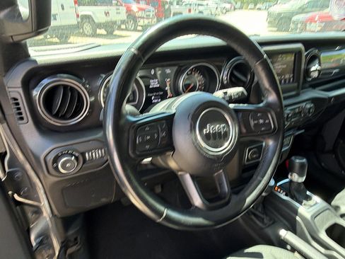 Used 2021 Jeep Wrangler Unlimited Sport image 23