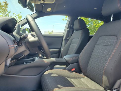 New 2026 Honda HR-V Sport image 17