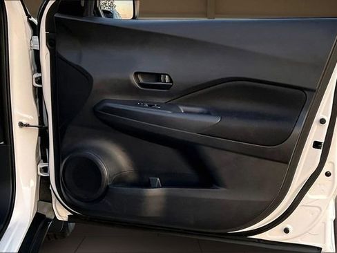 Used 2024 Nissan Kicks S image 24