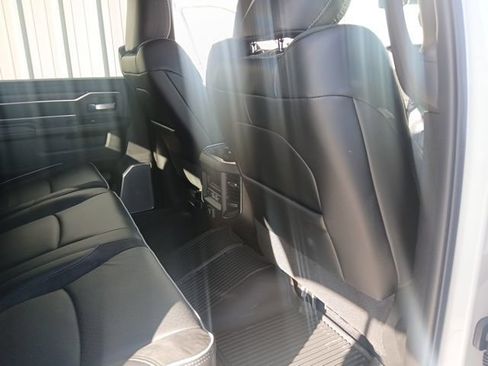 New 2026 RAM 2500 Laramie AWD/4WD image 31