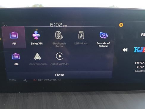 Certified 2023 Kia Telluride EX w/ EX Captain's Chair Package image 13