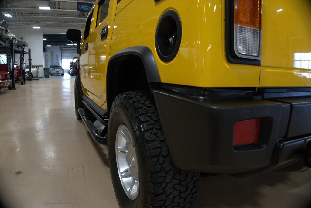 Used 2003 HUMMER H2 w/ Preferred Equipment Group AWD/4WD image 20