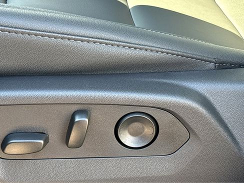 New 2026 Chevrolet Suburban Z71 w/ Comfort Package image 22