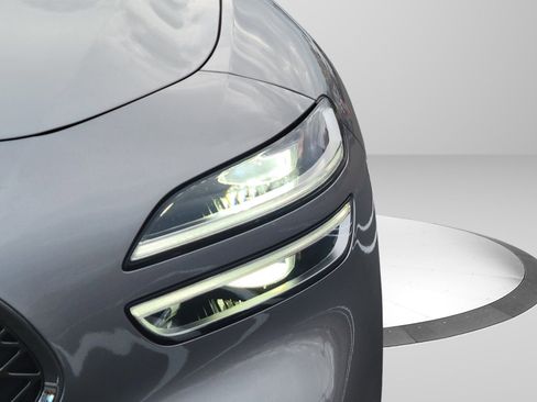 New 2026 Genesis G70 2.5T image 9