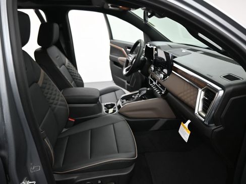 New 2026 GMC Canyon Denali image 23