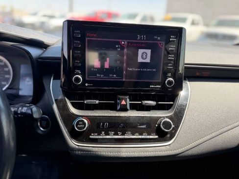 Used 2022 Toyota Corolla SE FWD image 12