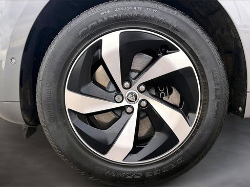 Used 2026 Jaguar F-PACE R-Dynamic S image 8